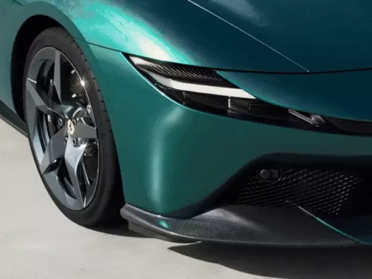 Ferrari-Amalfi फरारी अमाल्फी (Ferrari Amalfi) का धमाकेदार डेब्यू: स्पीड, स्टाइल और लग्जरी का जबरदस्त कॉम्बिनेशन